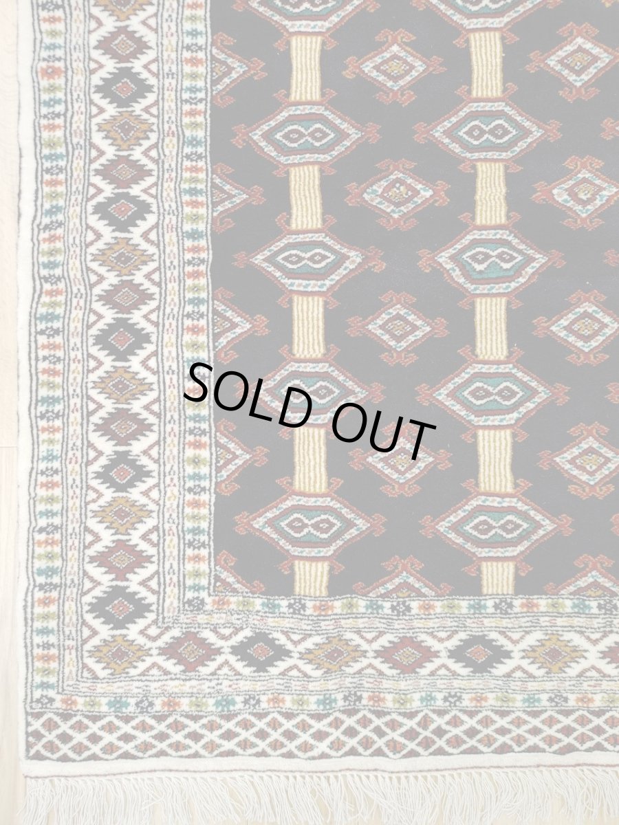 画像7: 新品 ペルシャ 部族絨毯 トルクメン 196 x 132 cm No.Z206 縦1.9m 横1.3n 2㎡ ~1帖 2-3人掛けソファ センターテーブル サイズ ウール 手織り ハンドメイド トライバル ラグ カーペット 幾何学模様 民族柄 白 黒 生成り色 MAZ206-196132Z034 (7)