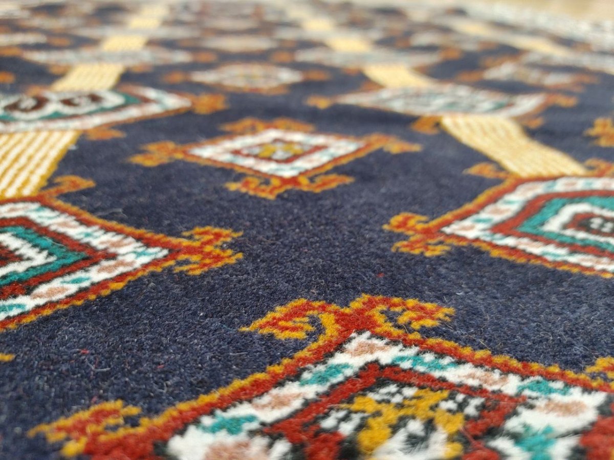 画像9: 新品 ペルシャ 部族絨毯 トルクメン 196 x 132 cm No.Z206 縦1.9m 横1.3n 2㎡ ~1帖 2-3人掛けソファ センターテーブル サイズ ウール 手織り ハンドメイド トライバル ラグ カーペット 幾何学模様 民族柄 白 黒 生成り色 MAZ206-196132Z034 (9)