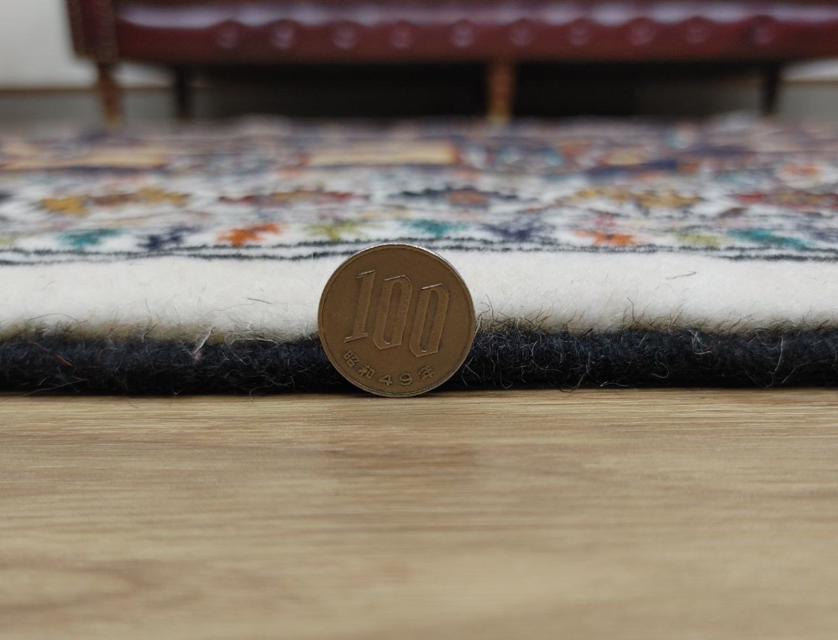 画像16: 新品 ペルシャ 部族絨毯 トルクメン 196 x 132 cm No.Z206 縦1.9m 横1.3n 2㎡ ~1帖 2-3人掛けソファ センターテーブル サイズ ウール 手織り ハンドメイド トライバル ラグ カーペット 幾何学模様 民族柄 白 黒 生成り色 MAZ206-196132Z034 (16)