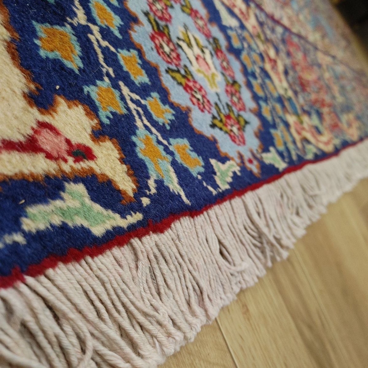 画像12: 良品 ペルシャ 絨毯 タブリーズ 縦3.4m 横2.5m 8.6㎡ 〜9帖 リビング ダイニング 大判 サイズ 345 x 250 cm 天然 ウール 手織り トライバル ラグ 敷物 マット カーペット メダリオン ヴィンテージ ビンテージ 中古品に抵抗のある方にもお勧めです 赤 MAA664-345250Z060 (12)