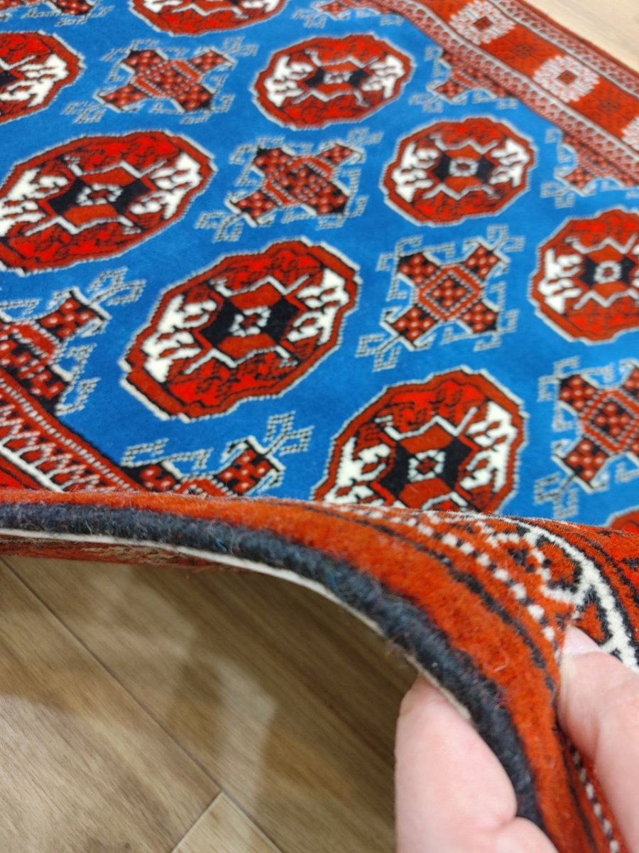 画像9: 新品 ペルシャ 部族絨毯 トルクメン 152 x 102 cm No.Z194 縦1.5m 横1.0m 1.5㎡ ~1帖 2-3人掛けソファ センターテーブル サイズ ウール 手織り ハンドメイド トライバル ラグ カーペット 幾何学模様 民族柄 青 赤 生成り色 MA452Z194-152102Z017 (9)