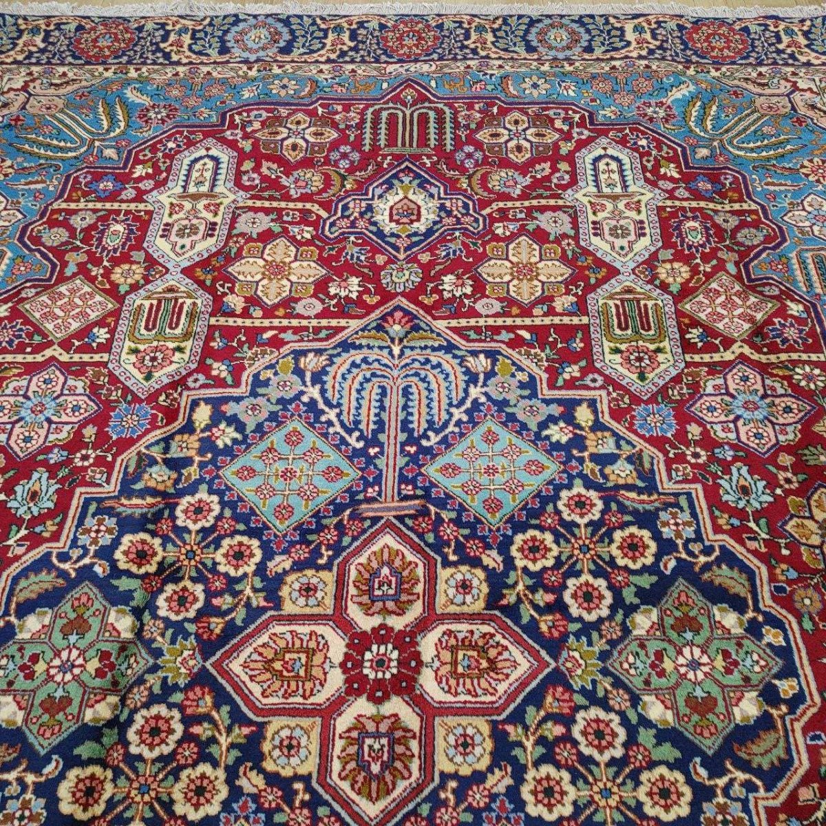 画像8: 良品 ペルシャ 絨毯 タブリーズ 縦3.4m 横2.5m 8.6㎡ 〜9帖 リビング ダイニング 大判 サイズ 345 x 250 cm 天然 ウール 手織り トライバル ラグ 敷物 マット カーペット メダリオン ヴィンテージ ビンテージ 中古品に抵抗のある方にもお勧めです 赤 MAA664-345250Z060 (8)