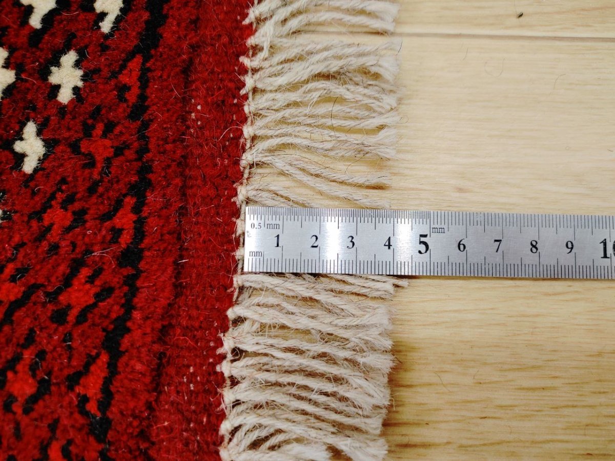 画像18: 新品 ペルシャ 部族絨毯 トルクメン 235 x 155 cm 縦2.3m 横1.5m 3.4㎡ ~2帖 2-3人掛けソファ センターテーブル サイズ ウール 手織り ハンドメイド トライバル ラグ カーペット 幾何学模様 民族柄 赤 白 黒 生成り色 MAR474-235155Z032 (18)