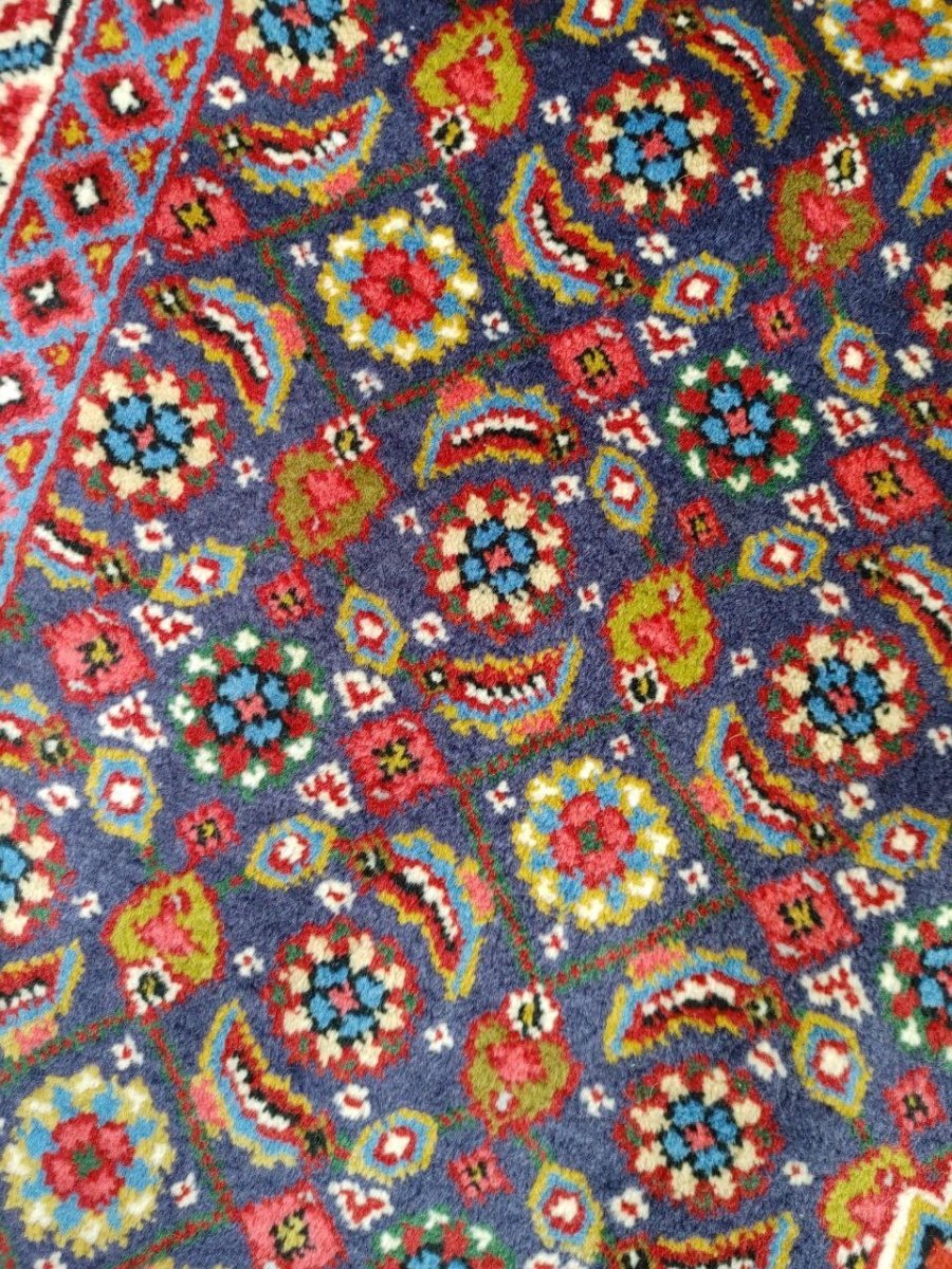 画像12: 良品 ペルシャ 絨毯 タブリーズ 縦2.9m 横1.9m 6㎡ 〜6帖 リビング ダイニング 3人掛けソファ コーナーソファ 大判 サイズ 292 x 195 cm 天然 ウール 手織り トライバル ラグ 敷物 マット カーペット メダリオン ヴィンテージ ビンテージ 中古品に抵抗のある方にもお勧めです 赤 MAA667-292195Z040 (12)