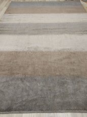 画像2: 新品 ペルシャ ギャッベ 縦3.4m 横2.4m 8.1㎡ 〜9帖程度 リビング ダイニング 大判サイズ 340 × 240 cm 肉厚 天然 ウール ギャベ 手織り ハンドメイド ラグ 絨毯 カーペット リビングダイニングルームやベッドサイドに 生成り グレー プレーン シンプル MA442-1439-340240Z050 (2)
