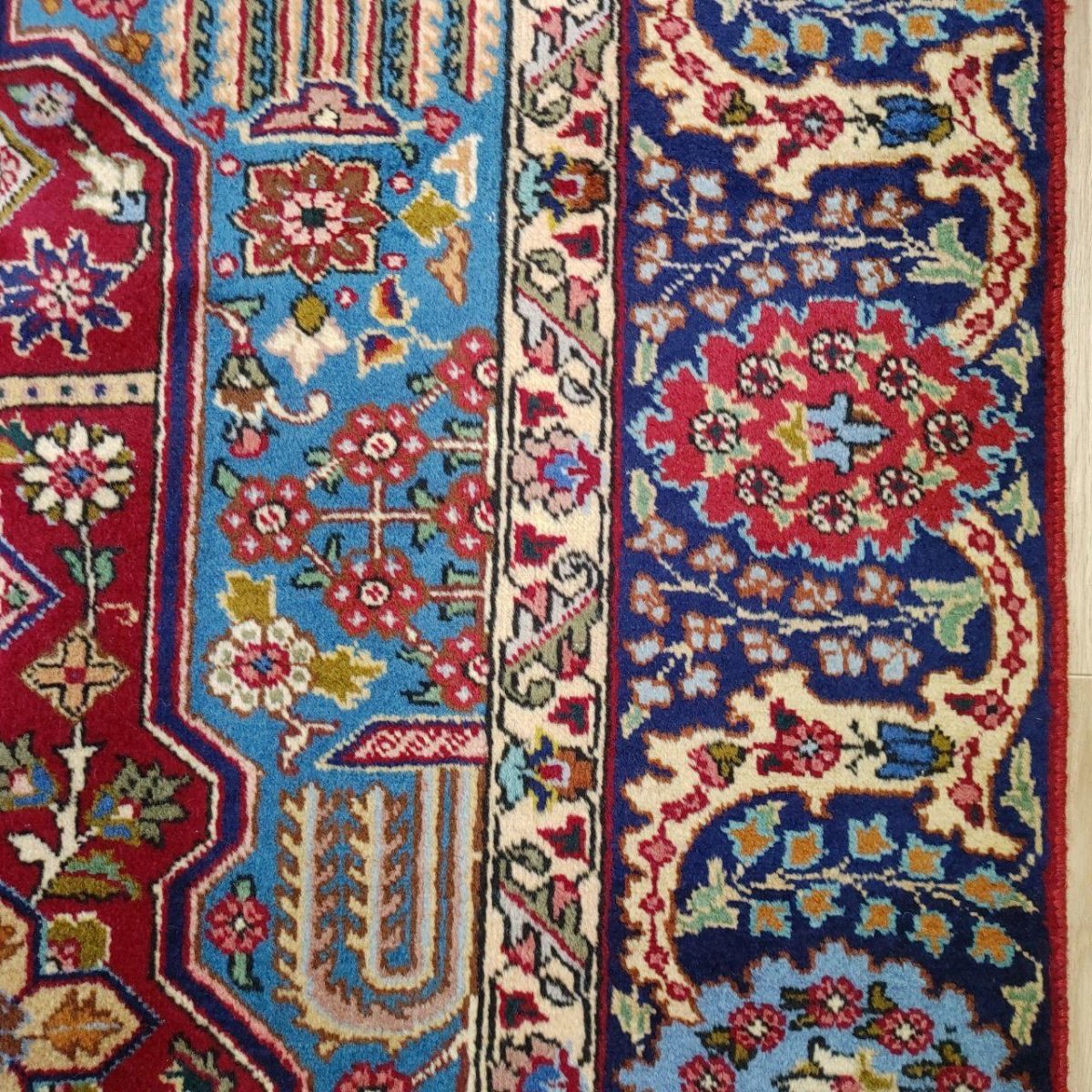 画像10: 良品 ペルシャ 絨毯 タブリーズ 縦3.4m 横2.5m 8.6㎡ 〜9帖 リビング ダイニング 大判 サイズ 345 x 250 cm 天然 ウール 手織り トライバル ラグ 敷物 マット カーペット メダリオン ヴィンテージ ビンテージ 中古品に抵抗のある方にもお勧めです 赤 MAA664-345250Z060 (10)