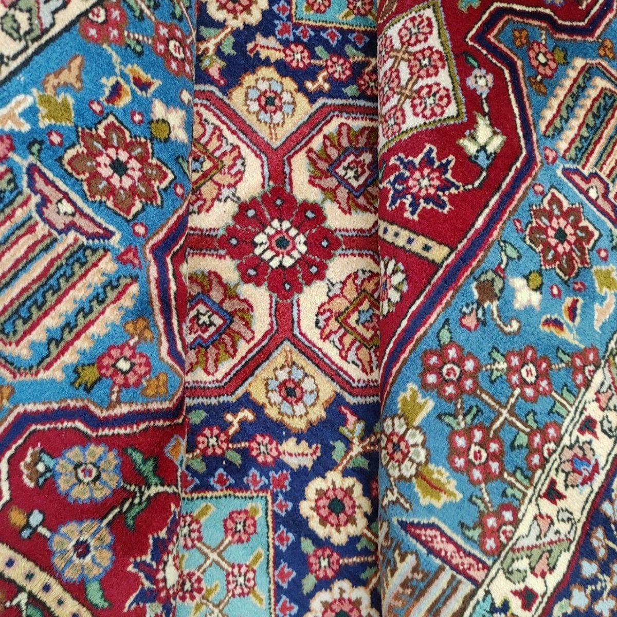 画像14: 良品 ペルシャ 絨毯 タブリーズ 縦3.4m 横2.5m 8.6㎡ 〜9帖 リビング ダイニング 大判 サイズ 345 x 250 cm 天然 ウール 手織り トライバル ラグ 敷物 マット カーペット メダリオン ヴィンテージ ビンテージ 中古品に抵抗のある方にもお勧めです 赤 MAA664-345250Z060 (14)