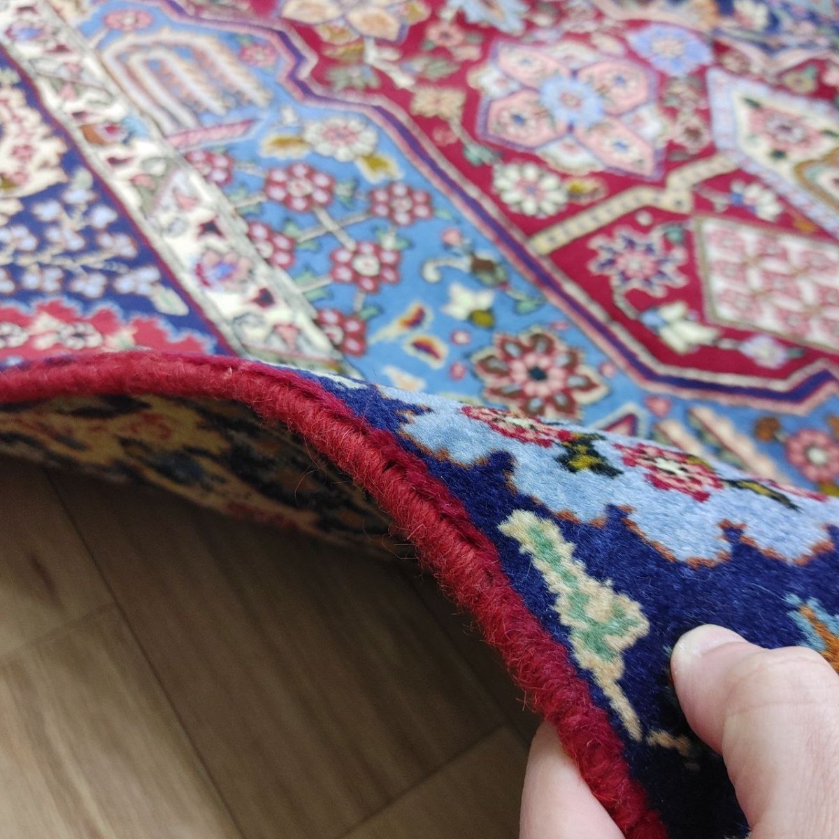 画像18: 良品 ペルシャ 絨毯 タブリーズ 縦3.4m 横2.5m 8.6㎡ 〜9帖 リビング ダイニング 大判 サイズ 345 x 250 cm 天然 ウール 手織り トライバル ラグ 敷物 マット カーペット メダリオン ヴィンテージ ビンテージ 中古品に抵抗のある方にもお勧めです 赤 MAA664-345250Z060 (18)