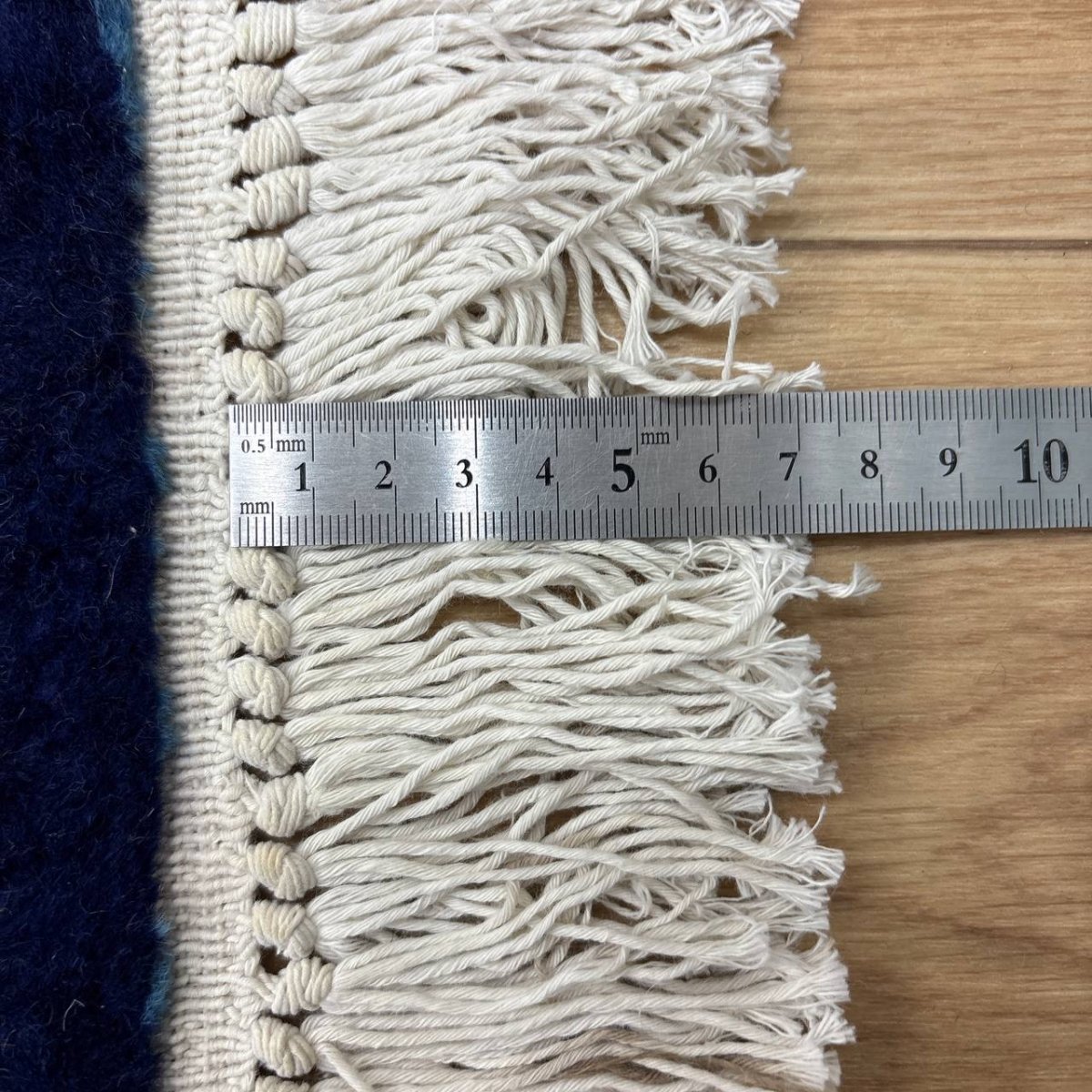 画像16: 美品 ペルシャ 絨毯 ケルマン 産 縦3.5m 横2.7m 9.4㎡ 10帖 リビング ダイニング 客室 3人掛けソファ コーナーソファ 大判 サイズ 348 x 268 cm 天然 ウール 手織り ハンドメイド ラグ マット カーペット 生成り色 ブルー 青 黄色 大きなお部屋に 中古品に抵抗のある方にもお勧めです。 MA458- R339-348268Z060 (16)