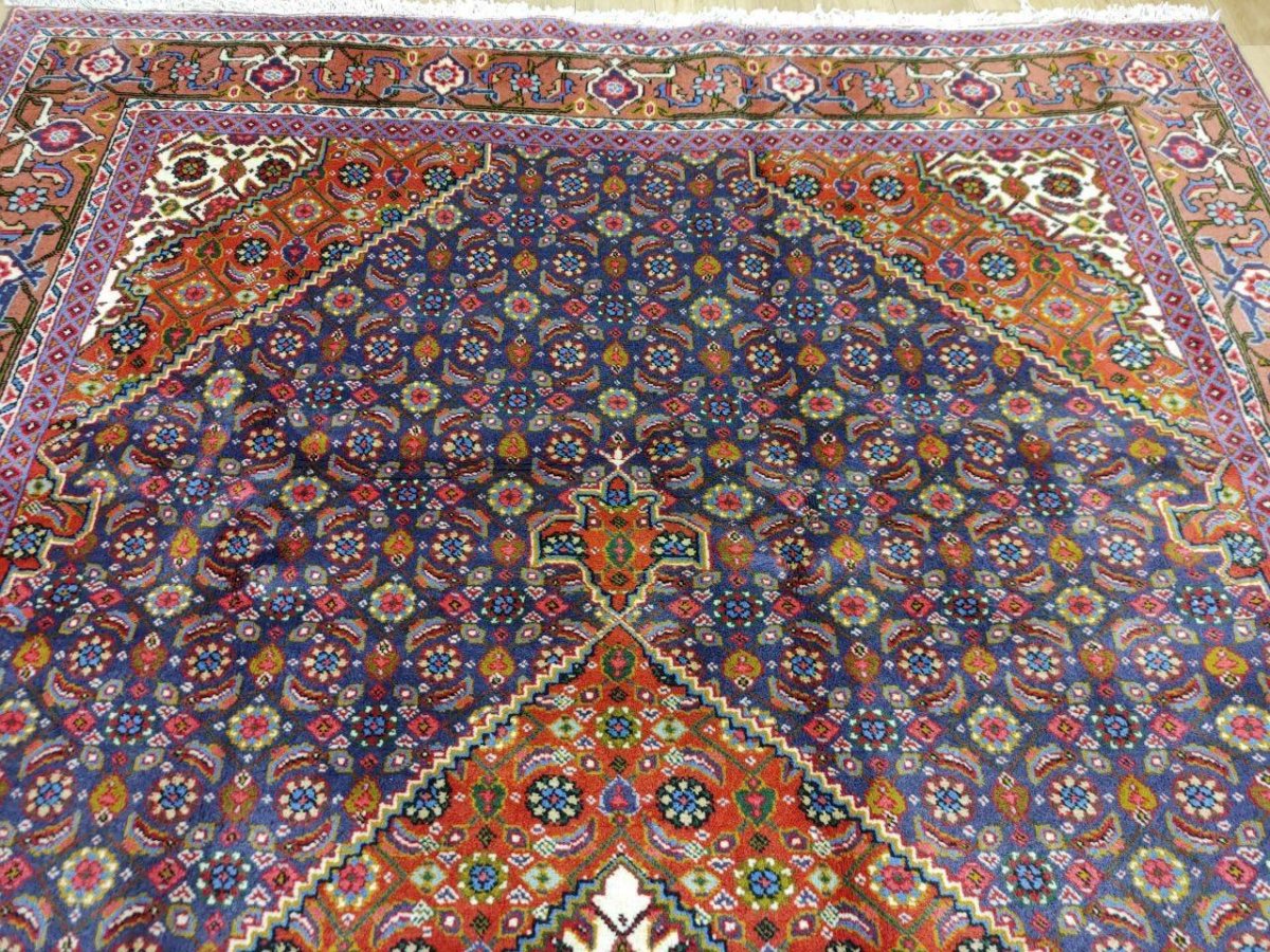 画像7: 良品 ペルシャ 絨毯 タブリーズ 縦2.9m 横1.9m 6㎡ 〜6帖 リビング ダイニング 3人掛けソファ コーナーソファ 大判 サイズ 292 x 195 cm 天然 ウール 手織り トライバル ラグ 敷物 マット カーペット メダリオン ヴィンテージ ビンテージ 中古品に抵抗のある方にもお勧めです 赤 MAA667-292195Z040 (7)