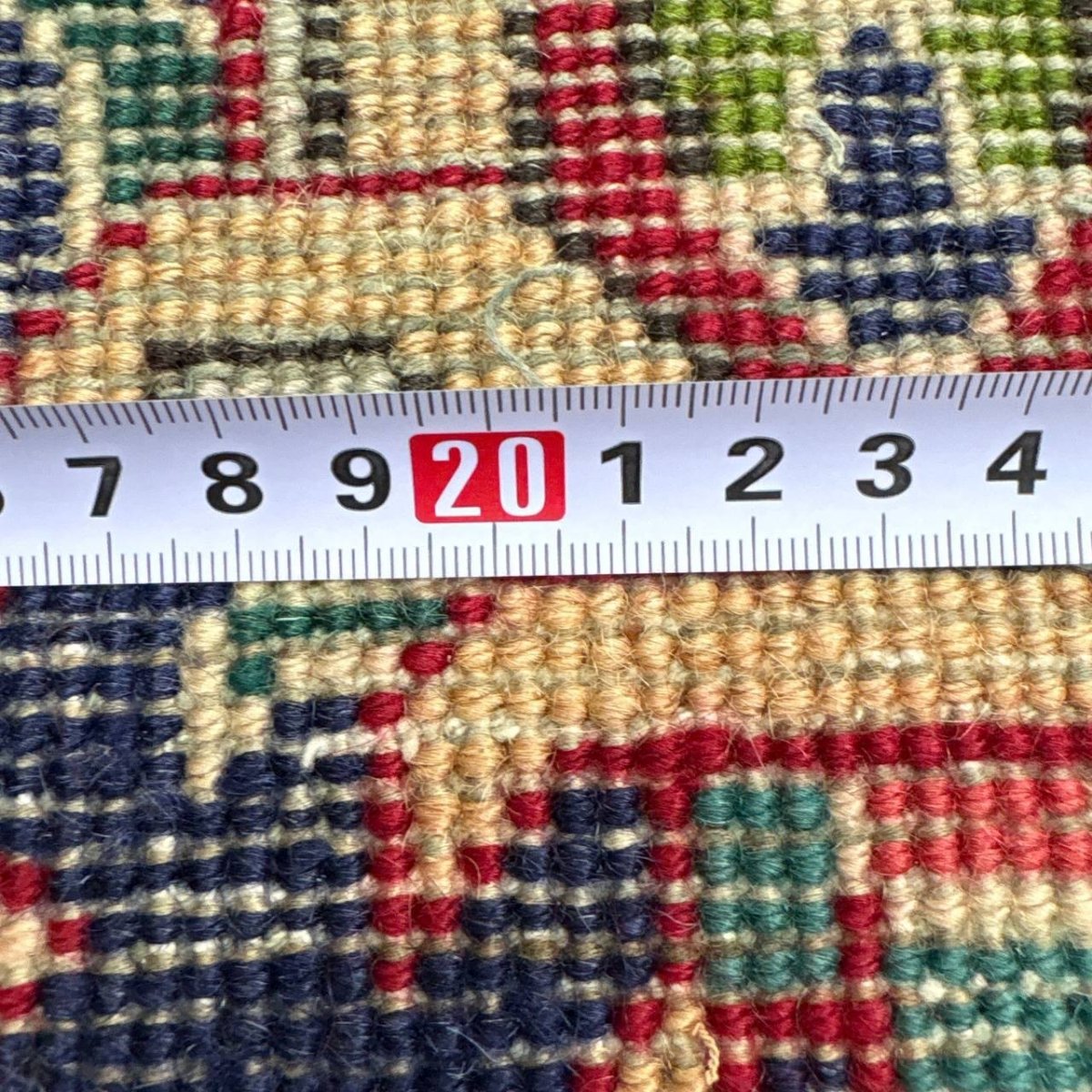 画像16: 良品 ペルシャ 絨毯 タブリーズ 縦3.5m 横2.5m 8.7㎡ 〜9帖 リビング ダイニング 大判 サイズ 350 x 251 cm 天然 ウール 手織り トライバル ラグ 敷物 マット カーペット メダリオン ヴィンテージ ビンテージ 中古品に抵抗のある方にもお勧めです 赤 MA456-A711-350251Z053 (16)