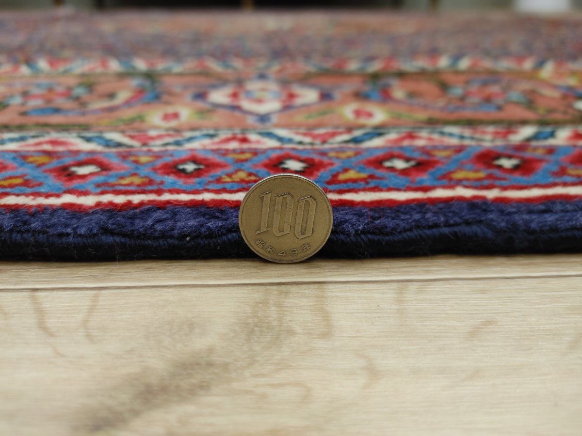 画像19: 良品 ペルシャ 絨毯 タブリーズ 縦2.9m 横1.9m 6㎡ 〜6帖 リビング ダイニング 3人掛けソファ コーナーソファ 大判 サイズ 292 x 195 cm 天然 ウール 手織り トライバル ラグ 敷物 マット カーペット メダリオン ヴィンテージ ビンテージ 中古品に抵抗のある方にもお勧めです 赤 MAA667-292195Z040 (19)