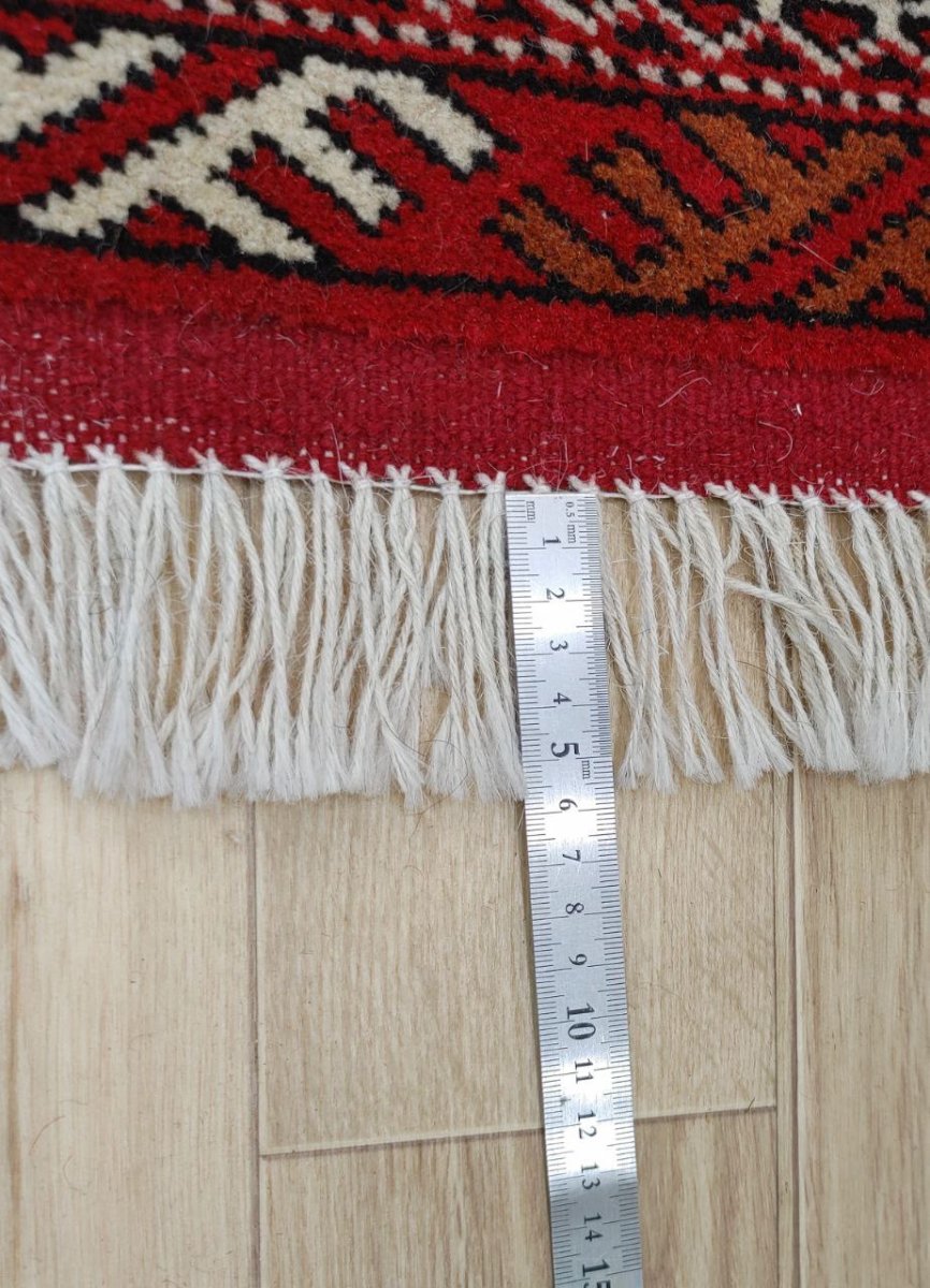 画像14: 新品 ペルシャ 部族絨毯 トルクメン 190 x 170 cm  縦1.9m 横1.7m 3.2㎡ ~2帖 2-3人掛けソファ センターテーブル サイズ ウール 手織り ハンドメイド トライバル ラグ カーペット 幾何学模様 民族柄 赤 白 緑 生成り色 MAR476-190170Z024 (14)