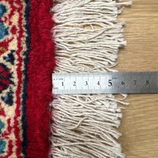 画像15: 良品 ペルシャ 絨毯 カシャーン 産  縦2.8m 横1.5m 4.2㎡ 〜5帖程度 リビング ダイニング 3人掛けソファ コーナーソファ サイズ 280 x 150 cm 天然 手織り ラグ 敷物 カーペット メダリオン 赤 濃紺 ヴィンテージ ビンテージ MA460-A671-280152Z030 (15)
