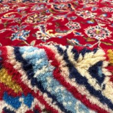 画像10: 良品 ペルシャ 絨毯 カシャーン 産  縦2.8m 横1.5m 4.2㎡ 〜5帖程度 リビング ダイニング 3人掛けソファ コーナーソファ サイズ 280 x 150 cm 天然 手織り ラグ 敷物 カーペット メダリオン 赤 濃紺 ヴィンテージ ビンテージ MA460-A671-280152Z030 (10)