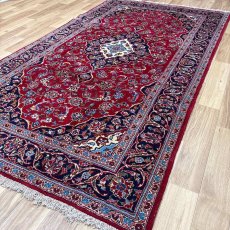 画像3: 良品 ペルシャ 絨毯 カシャーン 産  縦2.8m 横1.5m 4.2㎡ 〜5帖程度 リビング ダイニング 3人掛けソファ コーナーソファ サイズ 280 x 150 cm 天然 手織り ラグ 敷物 カーペット メダリオン 赤 濃紺 ヴィンテージ ビンテージ MA460-A671-280152Z030 (3)