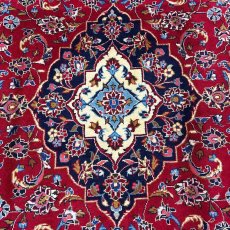 画像4: 良品 ペルシャ 絨毯 カシャーン 産  縦2.8m 横1.5m 4.2㎡ 〜5帖程度 リビング ダイニング 3人掛けソファ コーナーソファ サイズ 280 x 150 cm 天然 手織り ラグ 敷物 カーペット メダリオン 赤 濃紺 ヴィンテージ ビンテージ MA460-A671-280152Z030 (4)