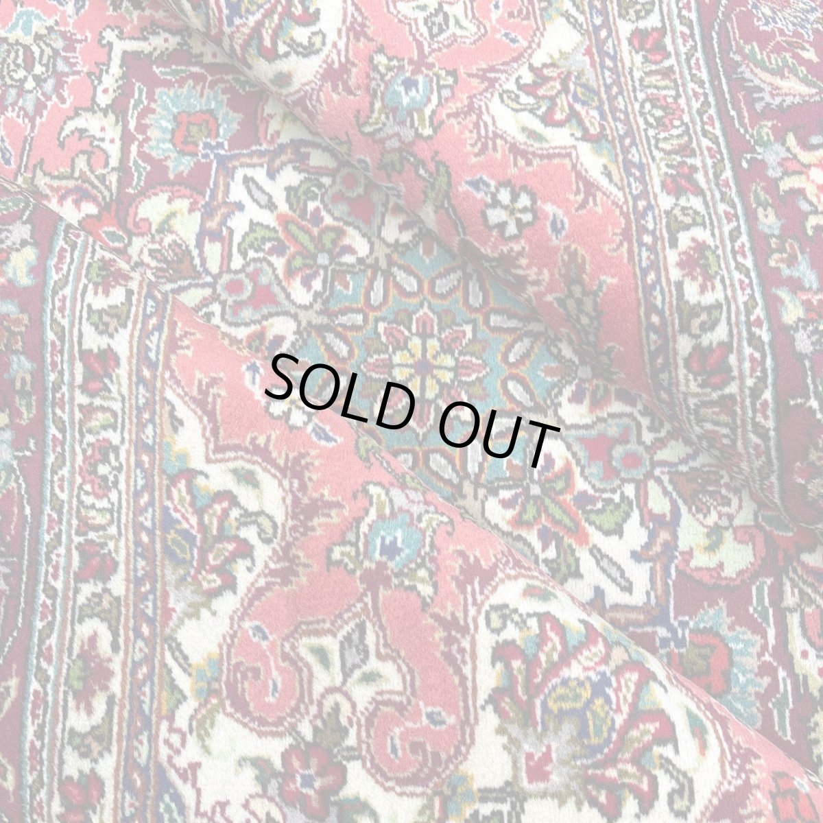 画像15: 良品 ペルシャ 絨毯 タブリーズ 縦3.3m 横2.0m 6.6㎡ 〜7帖 リビング ダイニング 3人掛けソファ コーナーソファ 大判 サイズ 303 x 199 cm 天然 ウール 手織り トライバル ラグ 敷物 マット カーペット メダリオン 中古品に抵抗のある方にもお勧めです 赤 ピンク 茜色 MA462-AD642-303199Z058 (15)