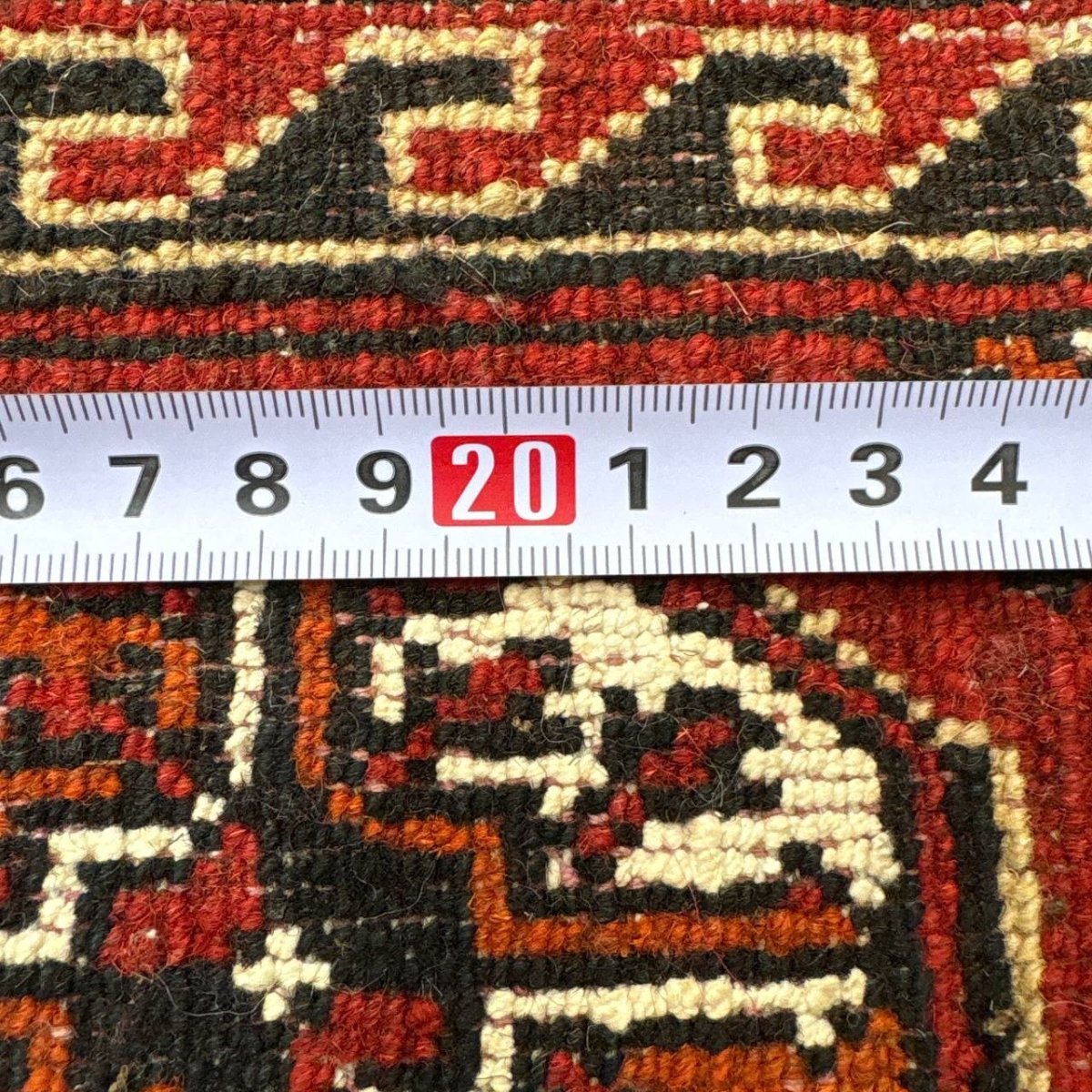 画像14: 新品 ペルシャ 部族絨毯 トルクメン 160 x 109 cm 縦1.6m 横1.1m 1.76㎡ ~1帖 2-3人掛けソファ センターテーブル サイズ ウール 手織り ハンドメイド トライバル ラグ カーペット 幾何学模様 民族柄 赤 緑 生成り色 MA461Z205-160109Z020 (14)