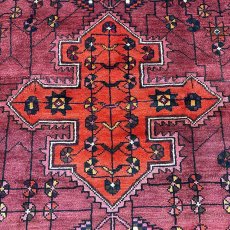 画像4: 良品 ペルシャ 部族絨毯 ヤラメ 縦2.1m 横1.6m 3.7㎡ ~3.5帖 2-3人掛けソファ サイズ 217 x 165 cm No.A798 ウール 手織り ハンドメイド トライバル ラグ カーペット 民族柄 MAAD465-A798-217165Z035 (4)