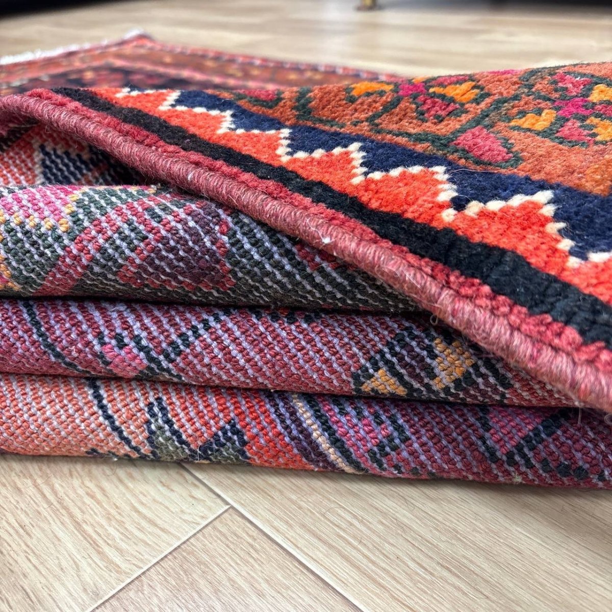 画像13: 良品 ペルシャ 部族絨毯 ヤラメ 縦2.1m 横1.6m 3.7㎡ ~3.5帖 2-3人掛けソファ サイズ 217 x 165 cm No.A798 ウール 手織り ハンドメイド トライバル ラグ カーペット 民族柄 MAAD465-A798-217165Z035 (13)