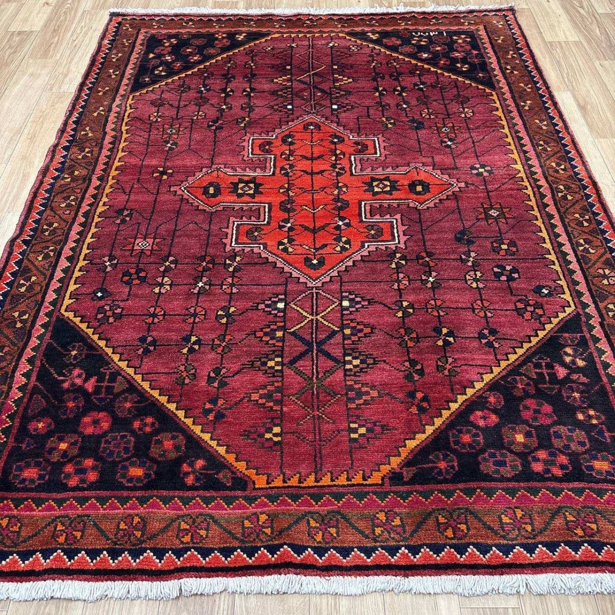 画像2: 良品 ペルシャ 部族絨毯 ヤラメ 縦2.1m 横1.6m 3.7㎡ ~3.5帖 2-3人掛けソファ サイズ 217 x 165 cm No.A798 ウール 手織り ハンドメイド トライバル ラグ カーペット 民族柄 MAAD465-A798-217165Z035 (2)