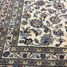 画像9: 美品 ペルシャ 絨毯 カシャーン リビング ダイニング 大判 8.3m 9畳 3人掛けソファ サイズ  343 x 242 cm 肉厚 ウール 手織り トライバル ラグ 天然 敷物 マット カーペット メダリオン ヴィンテージ ビンテージ MA479-A718-343242Z050 (9)