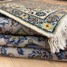 画像12: 美品 ペルシャ 絨毯 カシャーン リビング ダイニング 大判 8.3m 9畳 3人掛けソファ サイズ  343 x 242 cm 肉厚 ウール 手織り トライバル ラグ 天然 敷物 マット カーペット メダリオン ヴィンテージ ビンテージ MA479-A718-343242Z050 (12)