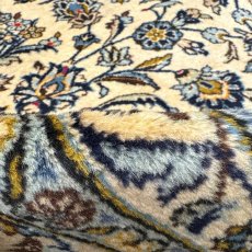 画像11: 美品 ペルシャ 絨毯 カシャーン リビング ダイニング 大判 8.3m 9畳 3人掛けソファ サイズ  343 x 242 cm 肉厚 ウール 手織り トライバル ラグ 天然 敷物 マット カーペット メダリオン ヴィンテージ ビンテージ MA479-A718-343242Z050 (11)