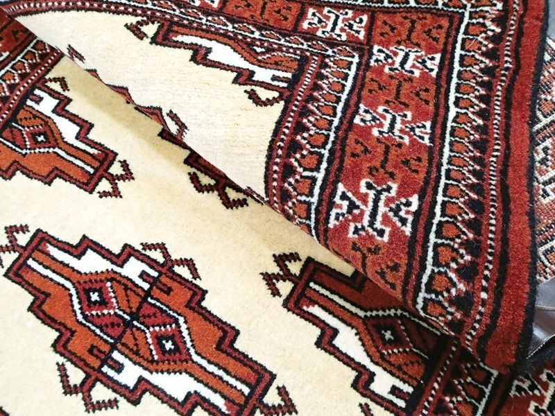 新品 トルクメン ペルシャ 絨毯 1.2m アクセント サイズ 125 x 81 cm 