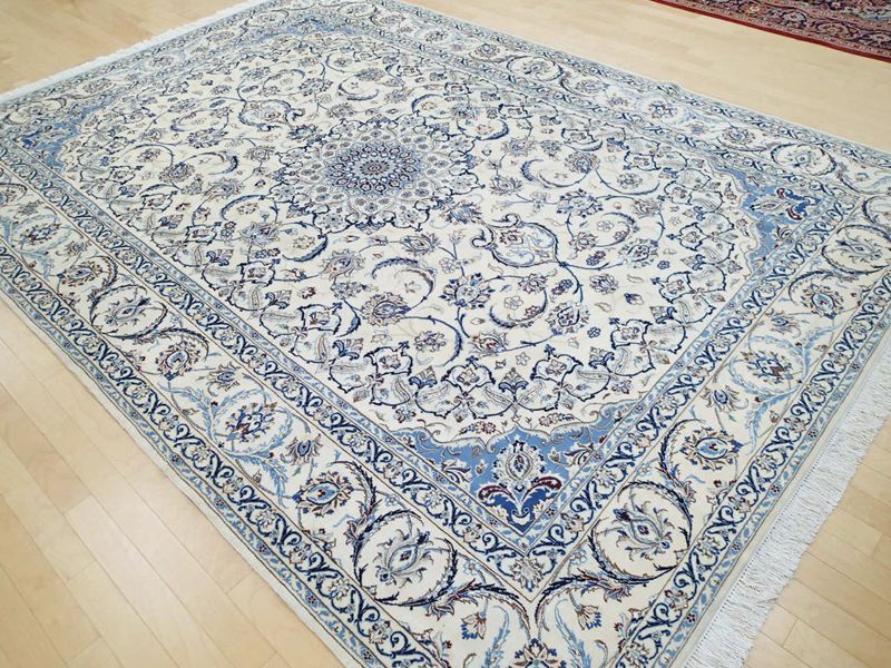 新品 ペルシャ 絨毯 ナイン 9la 3.5m リビング ダイニング 大判 サイズ 354 x 252 cm 38 コルク ウール シルク 手織り  ラグ ハンドメイド カーペット 敷物 クラシック スタイル クリーム 生成り 白 青