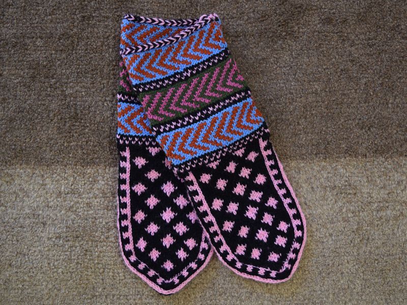 画像1: 新品 イラン製 アクリル混ウール ミドル 21-22 cm 手編み靴下 ニットルームソックス Long Knit Room Socks n-am2122-97h4a5 (1)