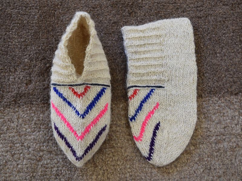 画像1: 新品 イラン製 ウール ショート くるぶし丈 25-26 cm 手編み靴下 ニットルームソックス Long Knit Room Socks n-ws2526-90h2a3 (1)